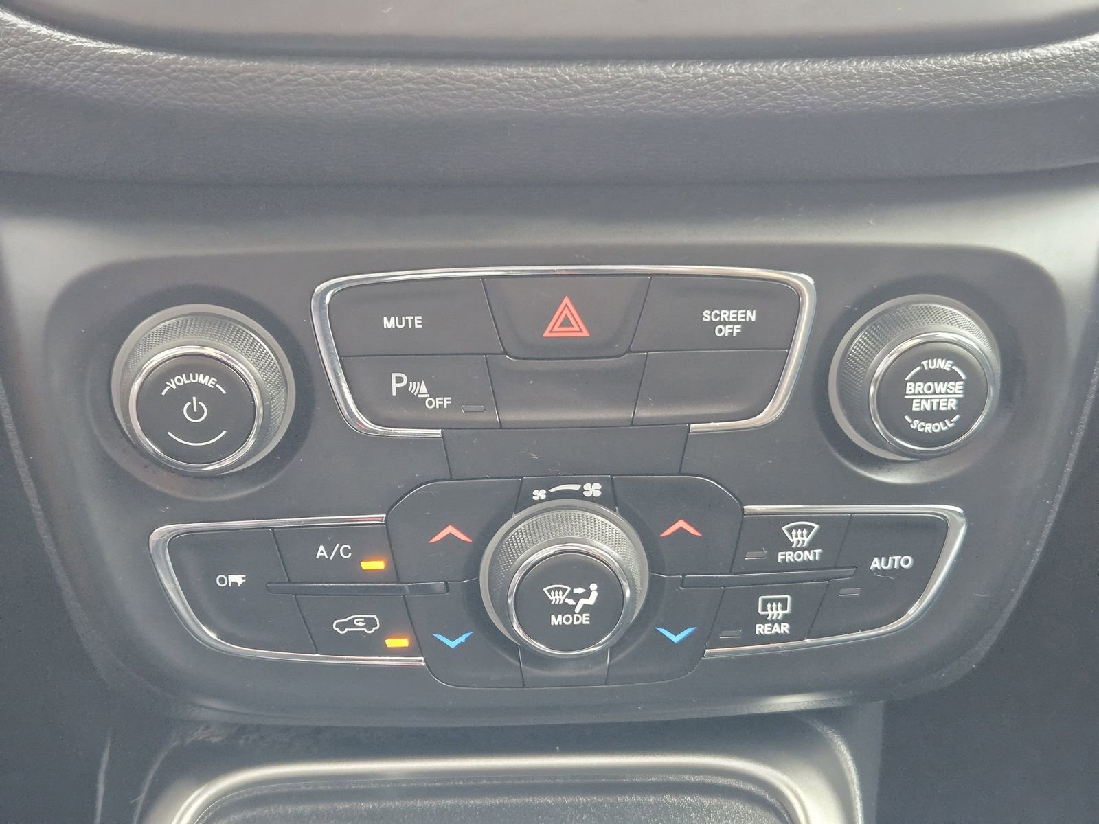 Used 2019 Jeep Compass Latitude w/ Popular Equipment Group image 23