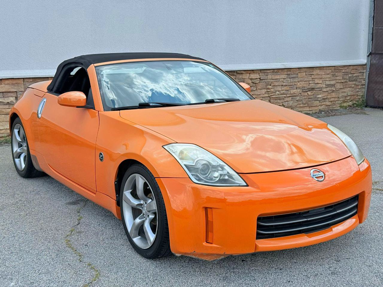 Used 2007 Nissan 350Z Touring RWD image 8