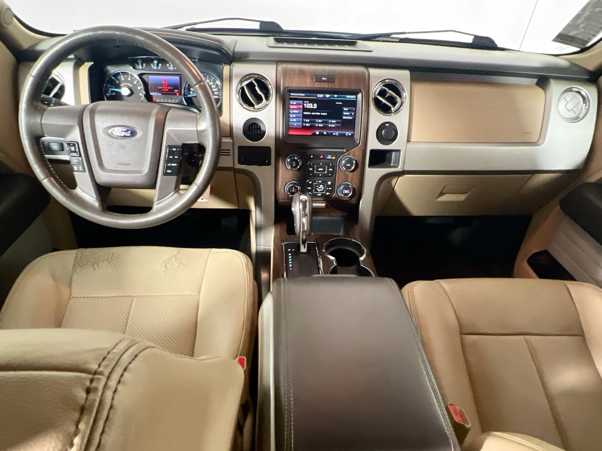 Used 2014 Ford F150 Lariat w/ Equipment Group 501A Mid RWD image 28