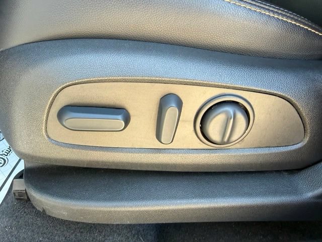 Used 2023 Chevrolet Equinox Premier AWD/4WD image 15