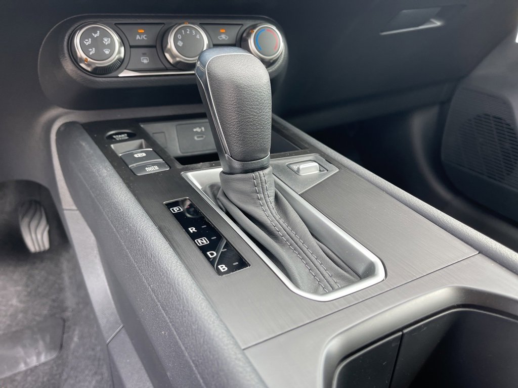 New 2025 Nissan Kicks SV image 11