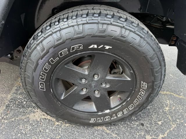 Used 2017 Jeep Wrangler Unlimited Sport w/ Quick Order Package 24S AWD/4WD image 3