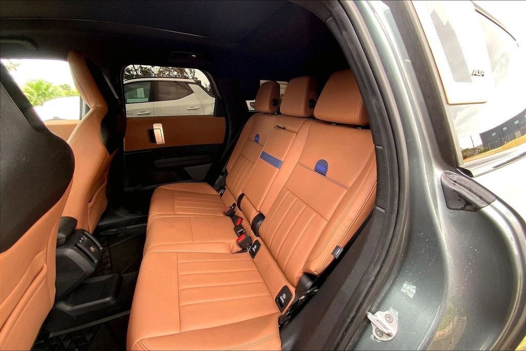 Certified 2025 MINI Cooper Countryman SE w/ Comfort Package Max image 28