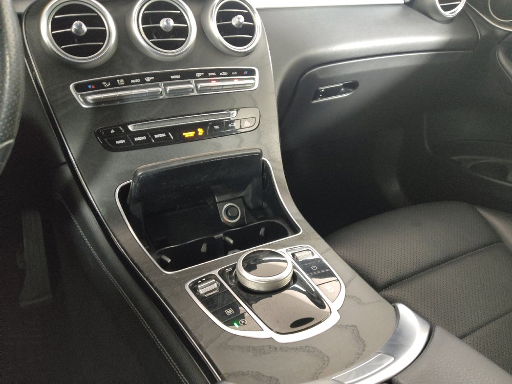 Used 2018 Mercedes-Benz GLC 300 w/ Premium Package image 26
