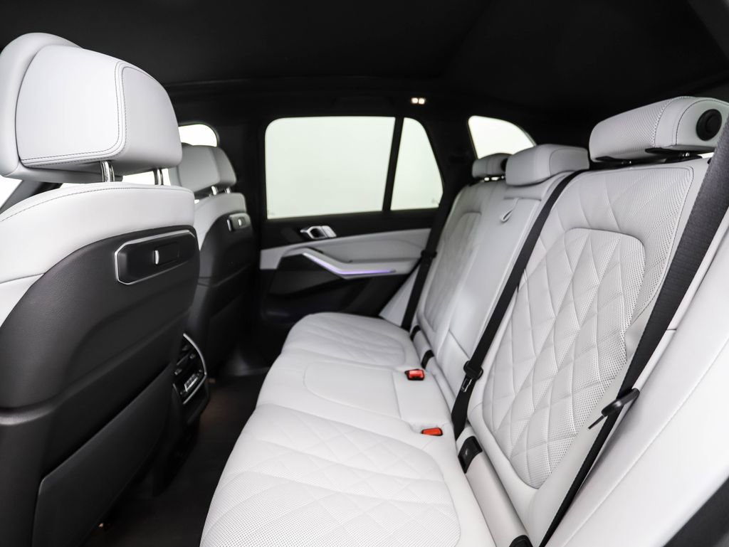 Certified 2026 BMW X5 M60i image 21