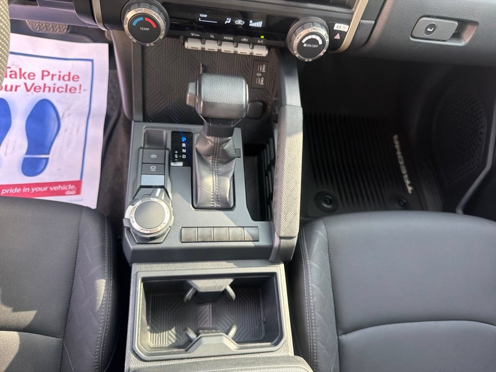 Used 2024 Toyota Tacoma SR AWD/4WD image 37