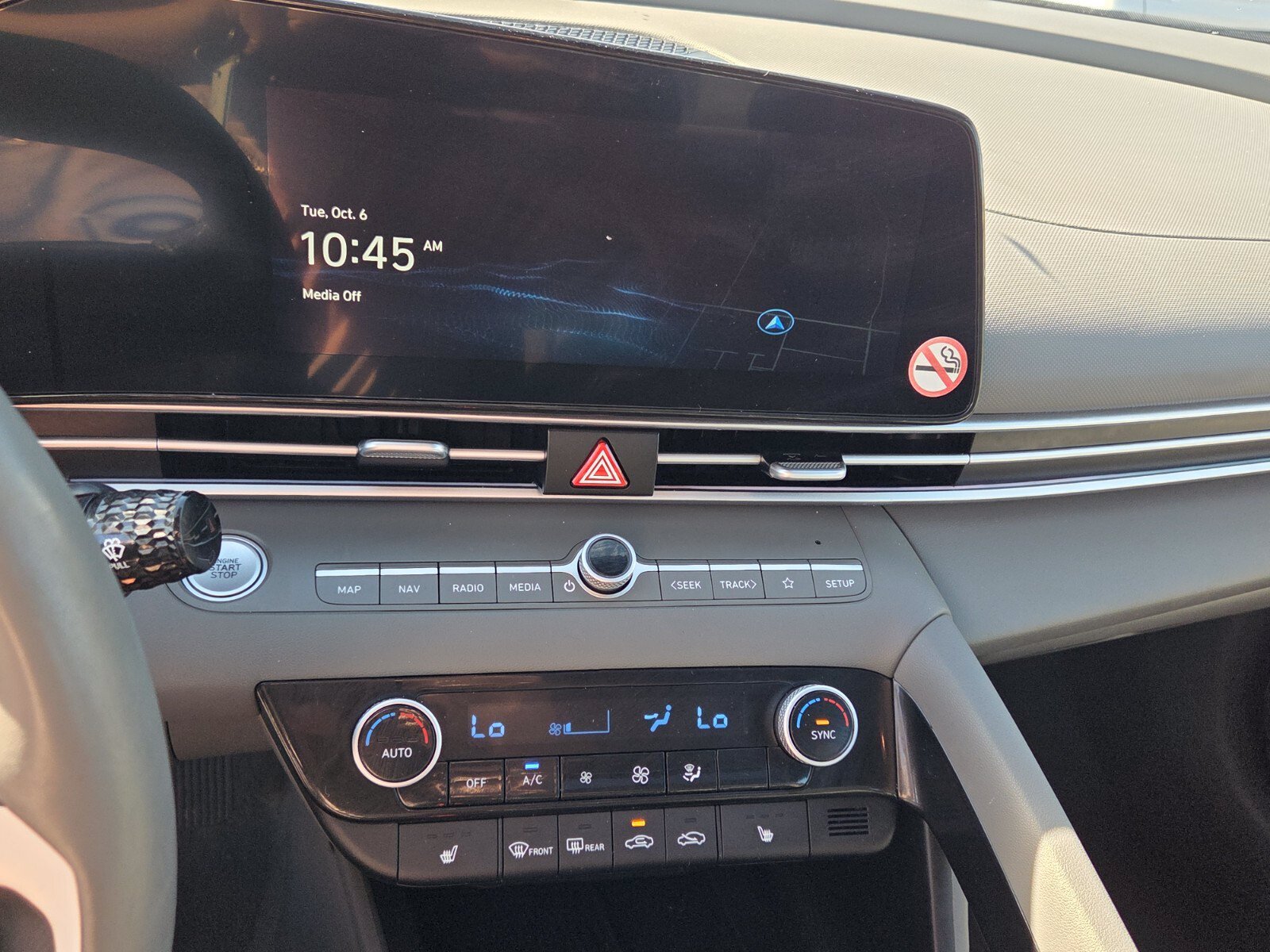 Used 2025 Hyundai Elantra SEL FWD image 18