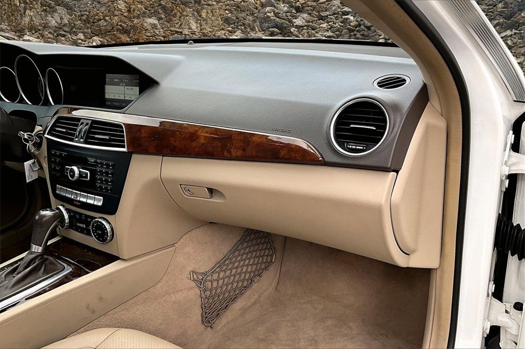 Used 2015 Mercedes-Benz C 250 Coupe image 14