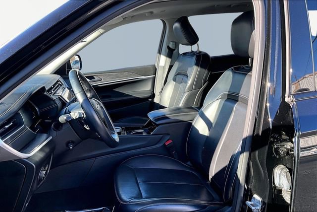 Used 2022 Jeep Grand Cherokee L Limited w/ Luxury Tech Group II image 15