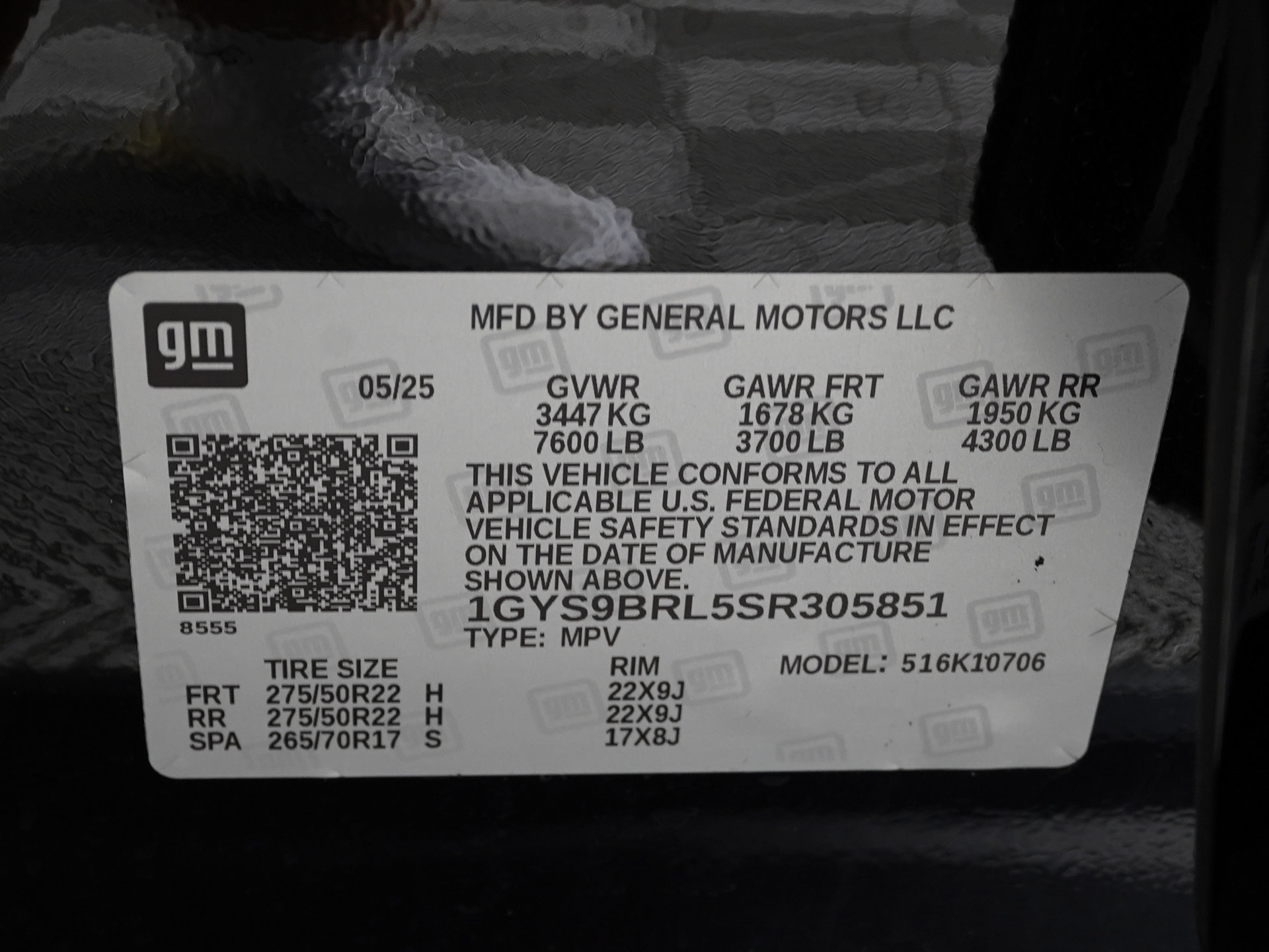 Used 2025 Cadillac Escalade Premium Luxury w/ LPO, Floor Liner Package AWD/4WD image 37