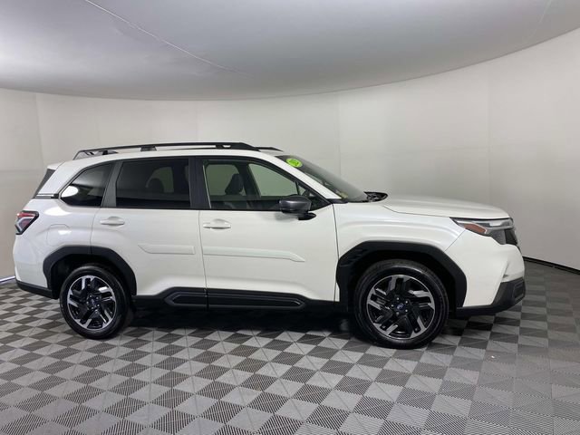 Used 2025 Subaru Forester Limited image 11