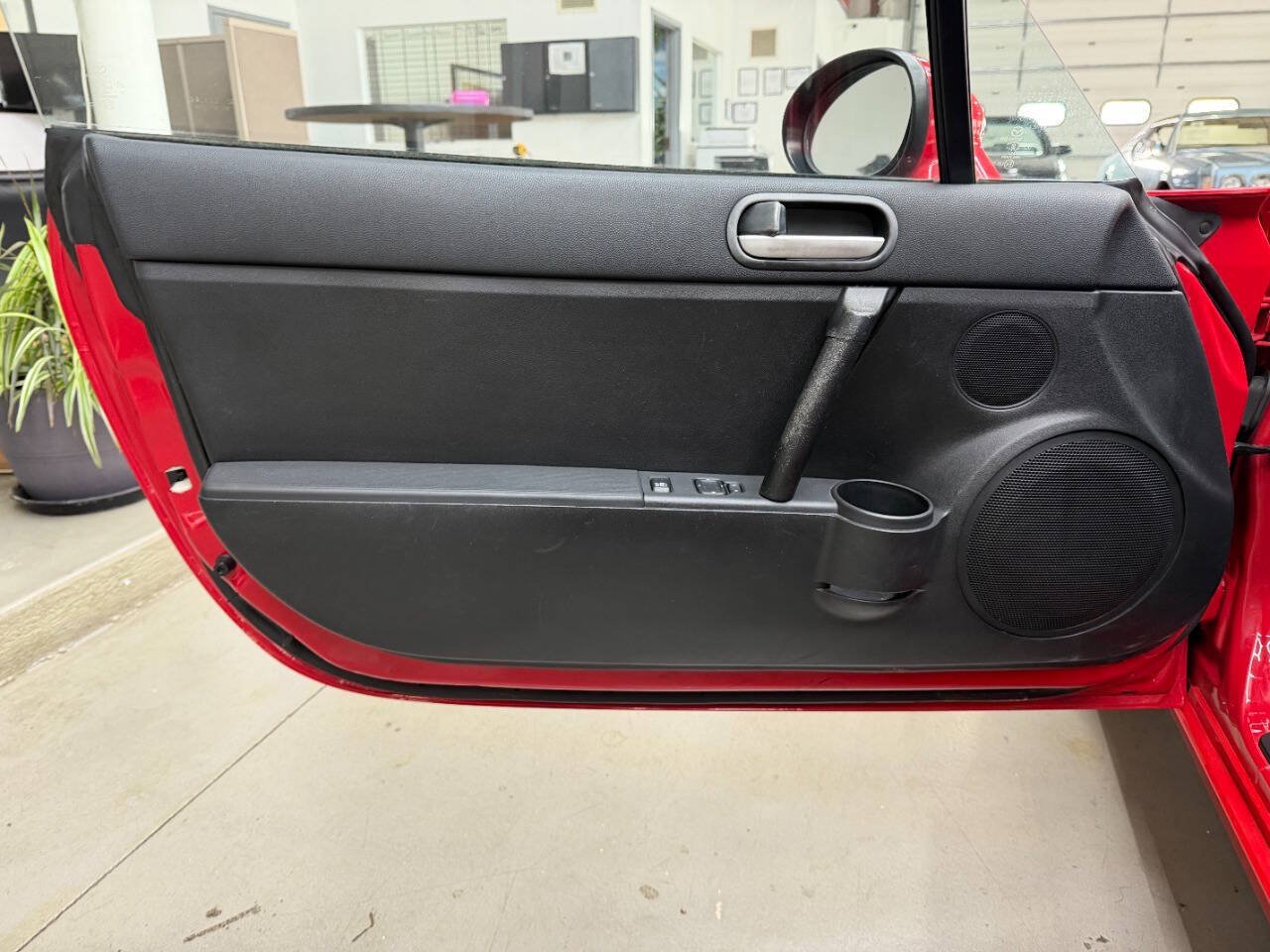 Used 2007 MAZDA MX-5 Miata Touring RWD image 10