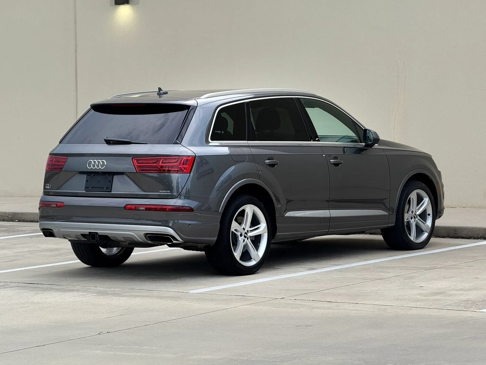 Used 2019 Audi Q7 3.0T Prestige AWD/4WD image 6