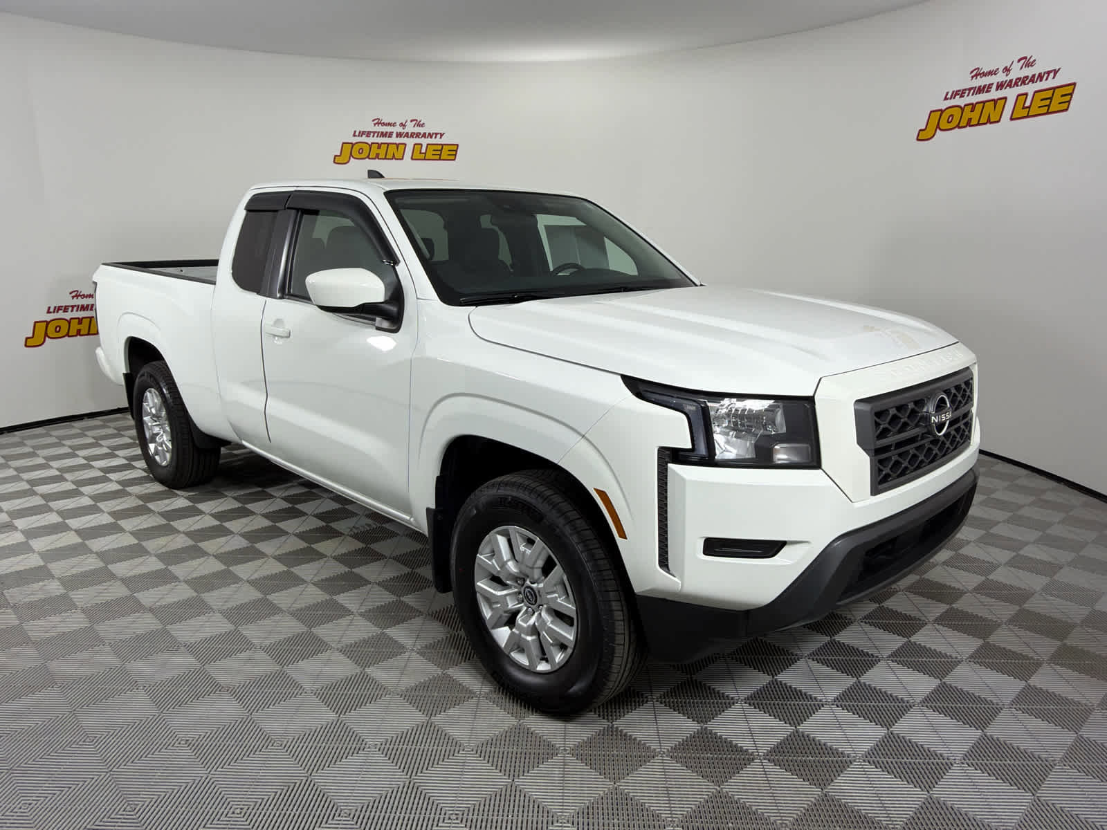 Certified 2022 Nissan Frontier SV w/ Technology Package AWD/4WD image 7