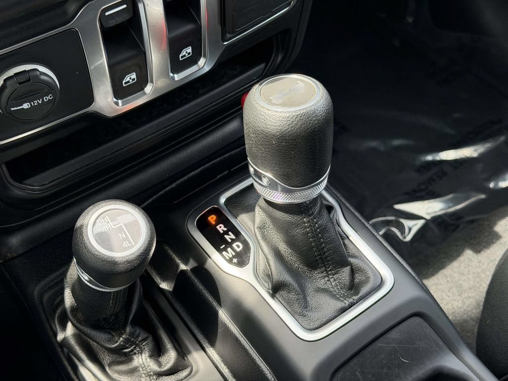 Used 2021 Jeep Wrangler Sport AWD/4WD image 24