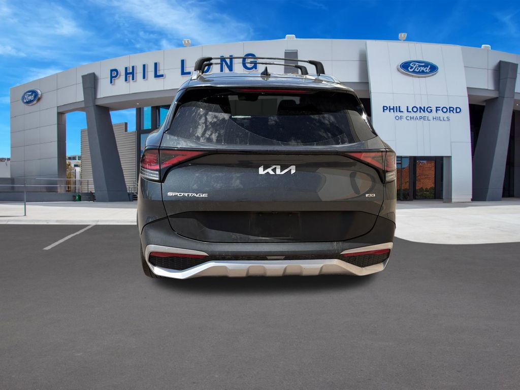 Used 2024 Kia Sportage EX AWD/4WD image 4