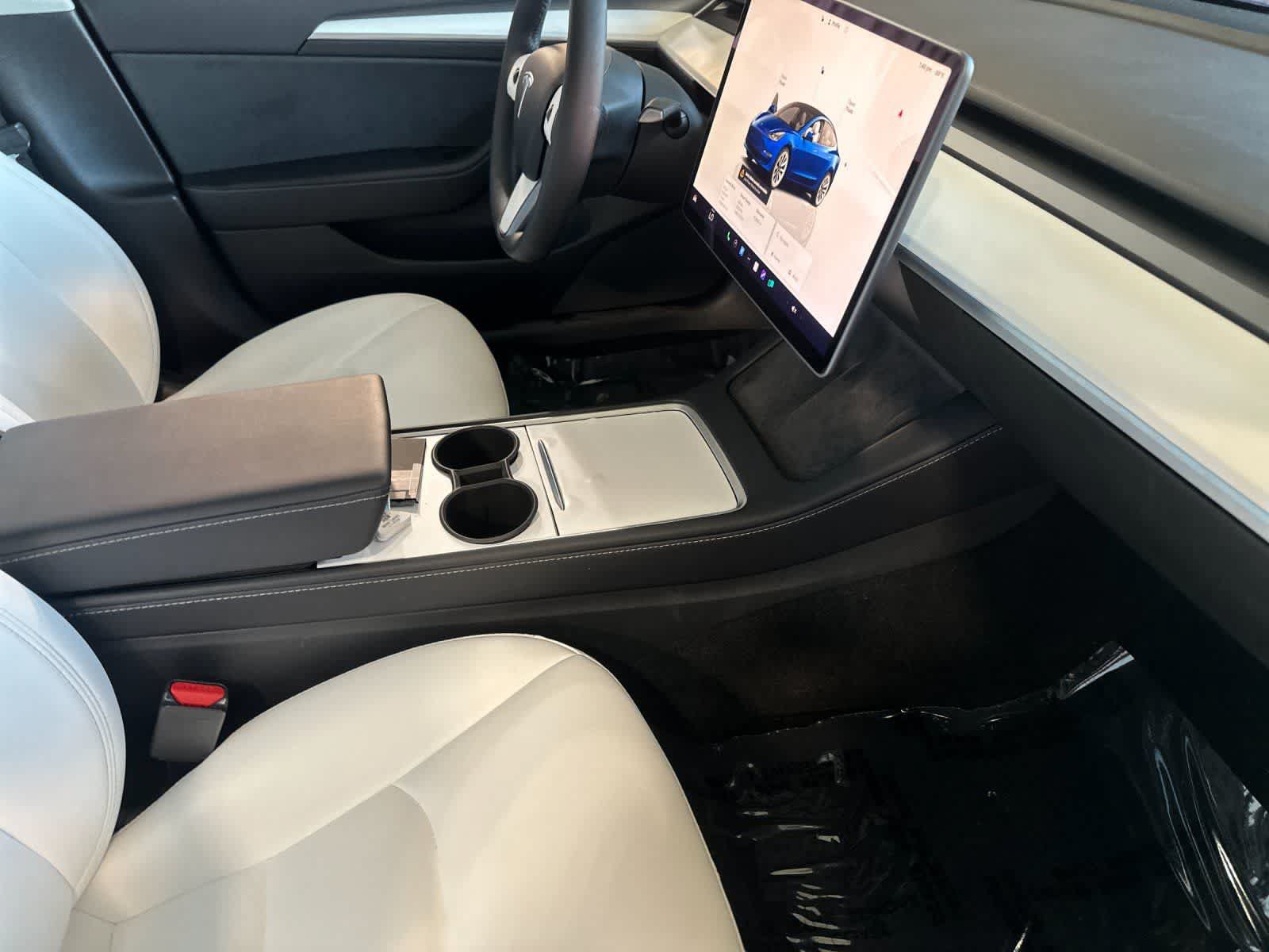 Used 2022 Tesla Model 3 Long Range AWD/4WD image 16
