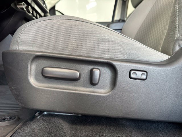 Used 2023 Toyota Tacoma SR5 AWD/4WD image 22