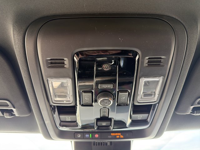 New 2026 Chevrolet Suburban High Country w/ Sun And Tow Package AWD/4WD image 23
