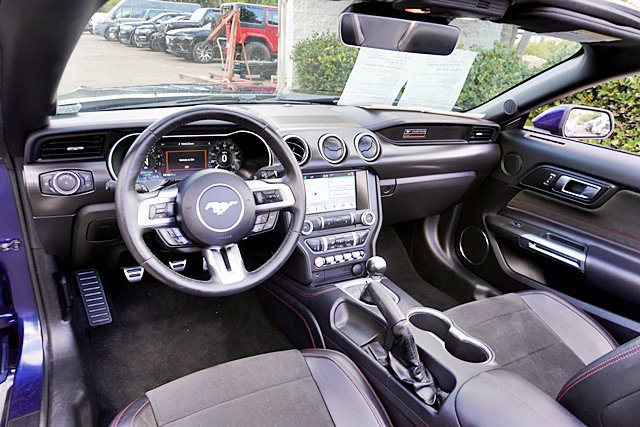 Used 2019 Ford Mustang GT Premium w/ Equipment Group 401A RWD image 30