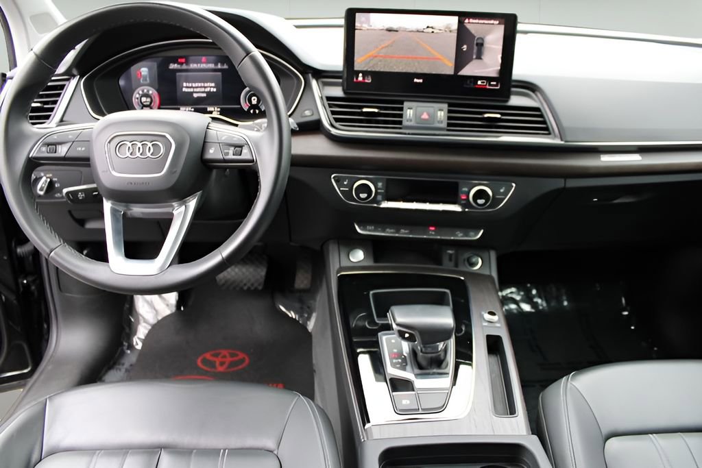 Used 2023 Audi Q5 2.0T Premium Plus w/ Premium Plus Package AWD/4WD image 9