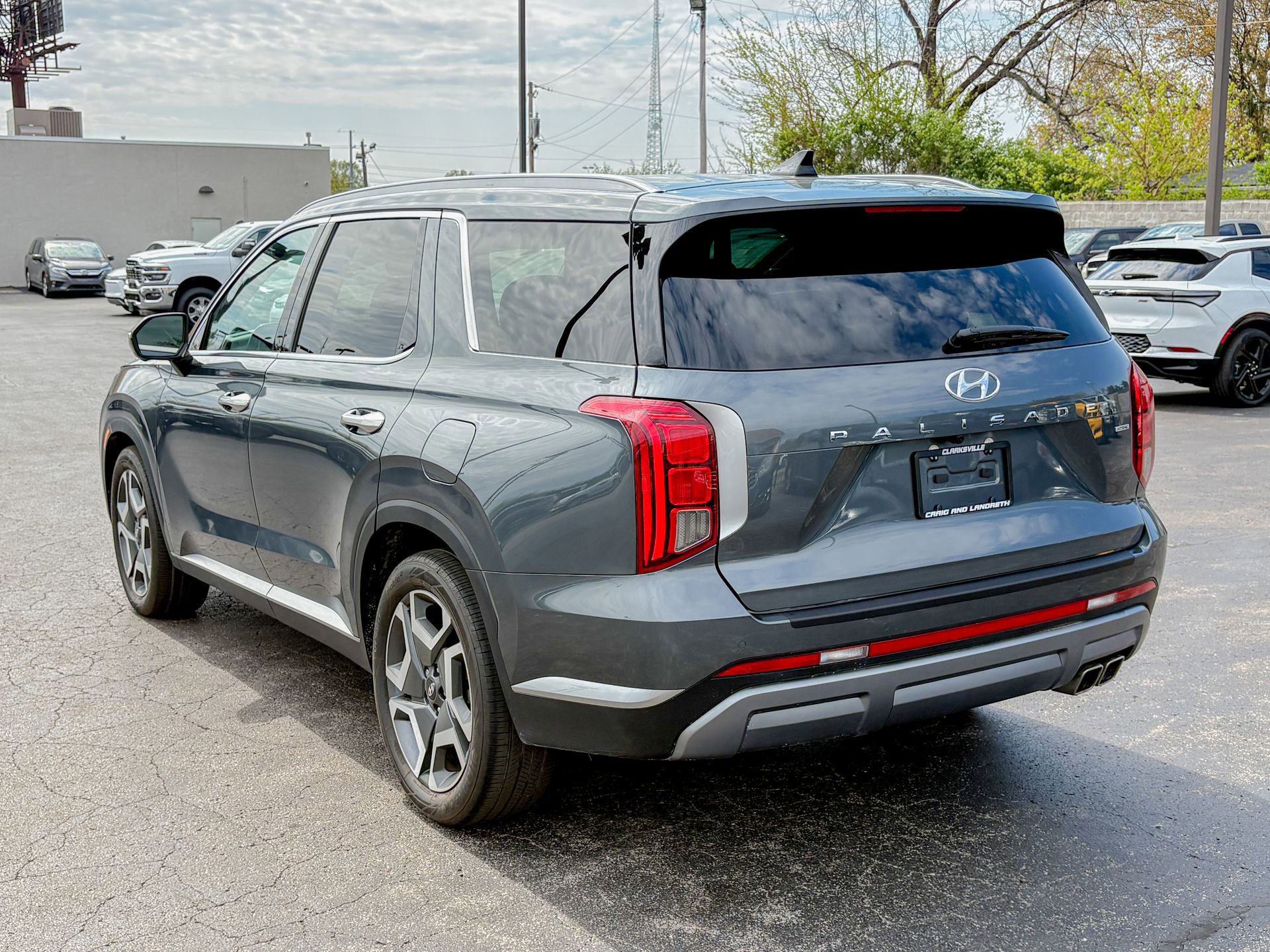 Used 2024 Hyundai Palisade SEL AWD/4WD image 9