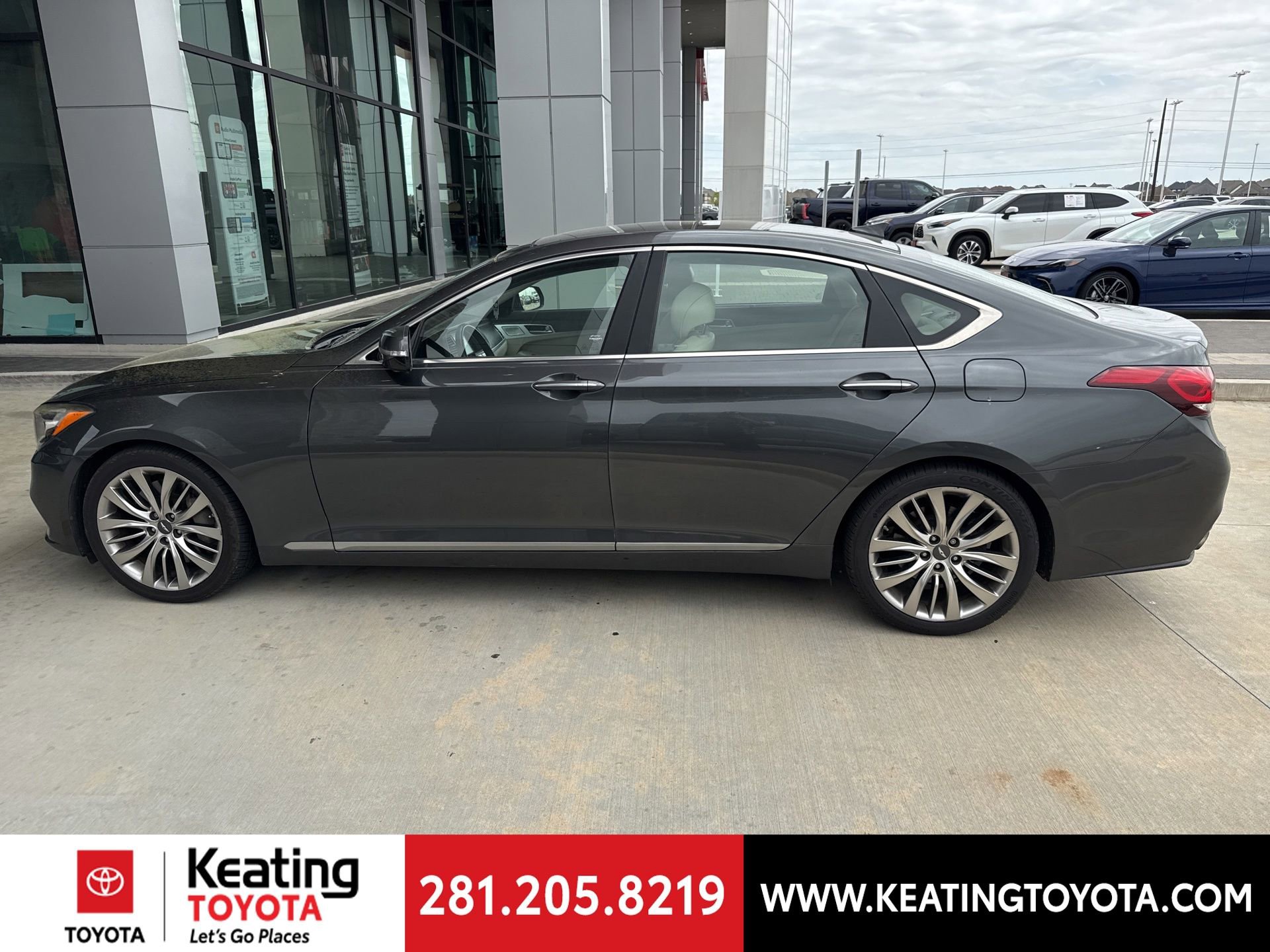 Used 2018 Genesis G80 5.0 Ultimate RWD image 4