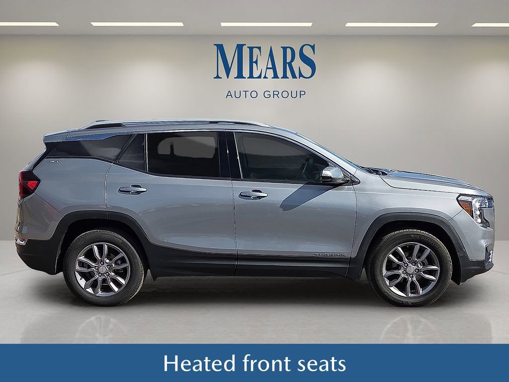 Used 2024 GMC Terrain SLT image 7