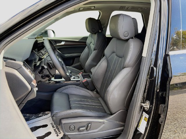 Used 2022 Audi Q5 e Prestige AWD/4WD image 21