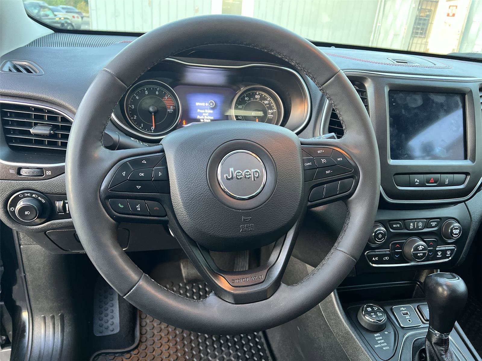 Used 2021 Jeep Cherokee Trailhawk w/ Trailer Tow Group image 13