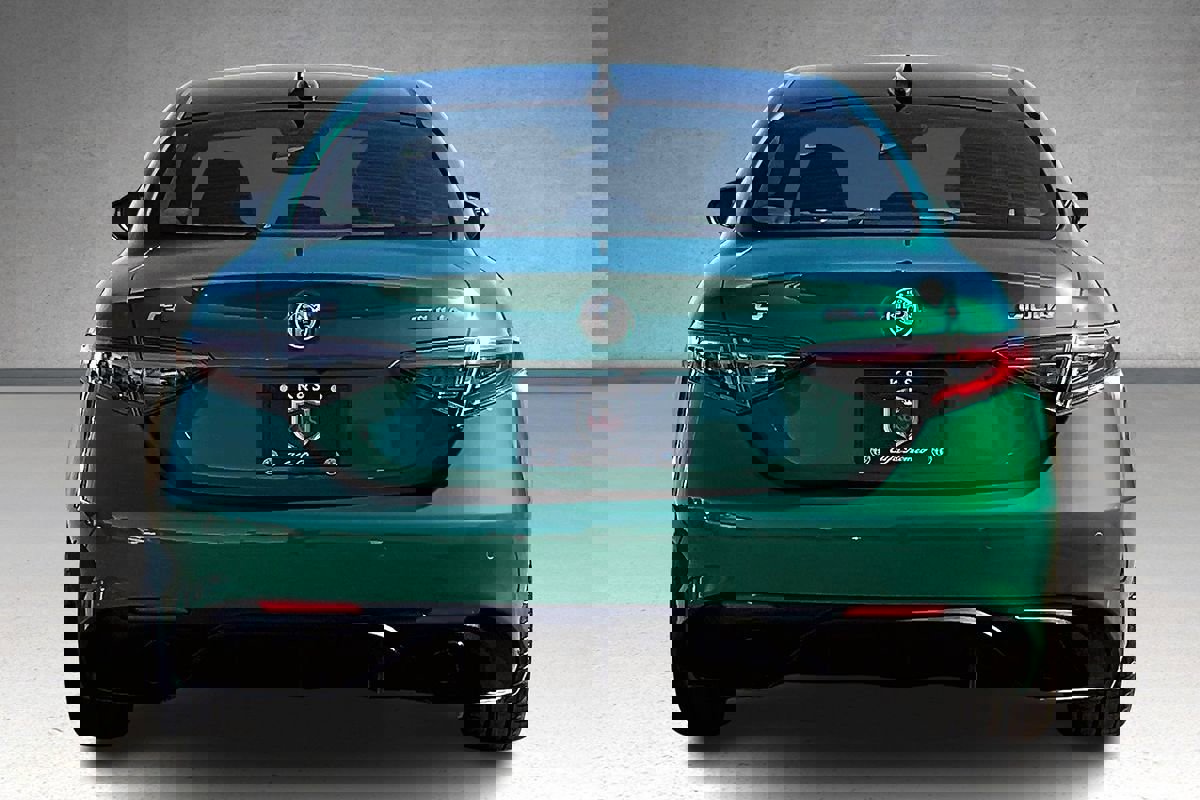 New 2025 Alfa Romeo Giulia w/ Driving Assist Package image 4
