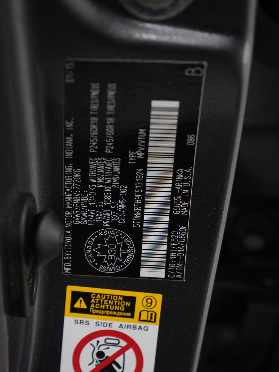 Used 2015 Toyota Highlander LE AWD/4WD image 30