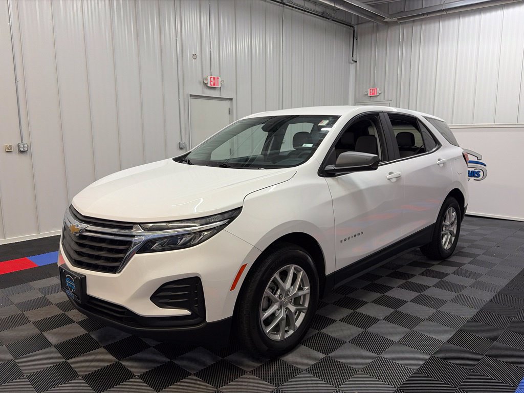 Used 2024 Chevrolet Equinox LS w/ LPO, Floor Liner Package FWD image 7