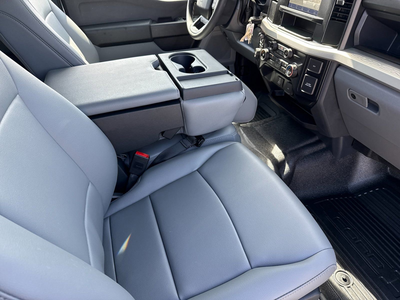 New 2026 Ford F550 4x4 Crew Cab Super Duty image 15