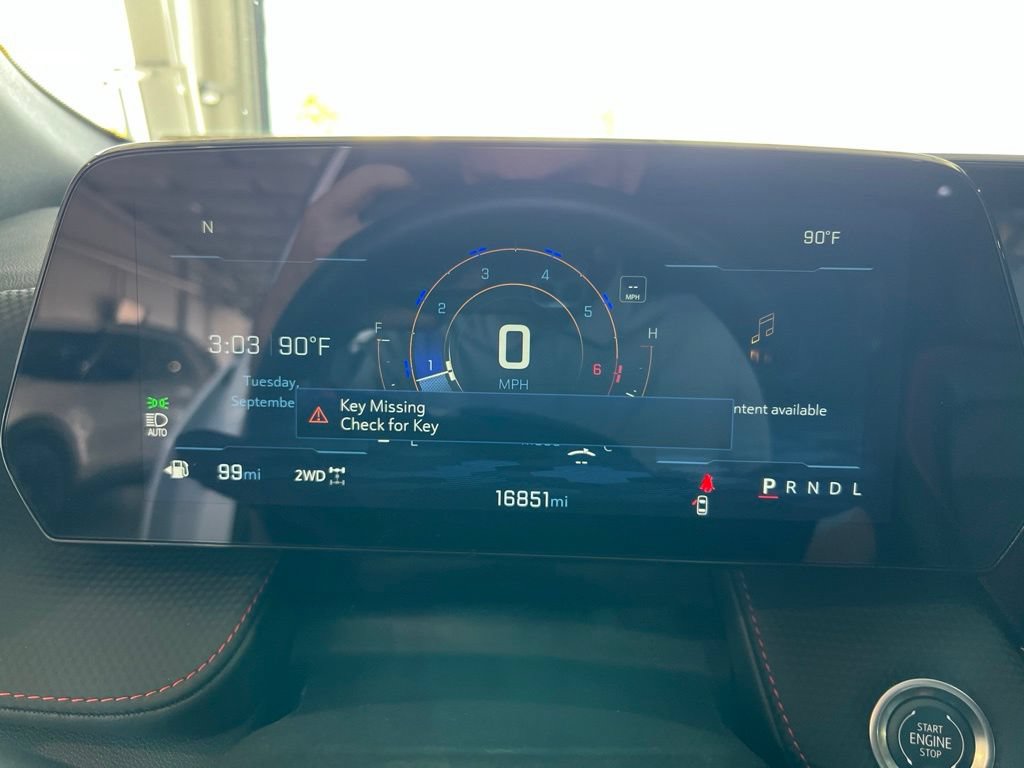 Used 2025 Chevrolet Equinox RS w/ Safety and Technology Package AWD/4WD image 7