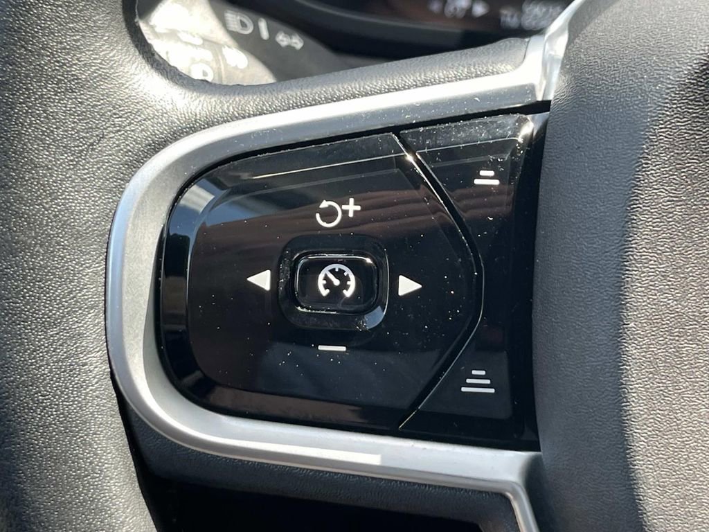 Used 2019 Volvo V90 T5 Cross Country w/ Advanced Package image 30