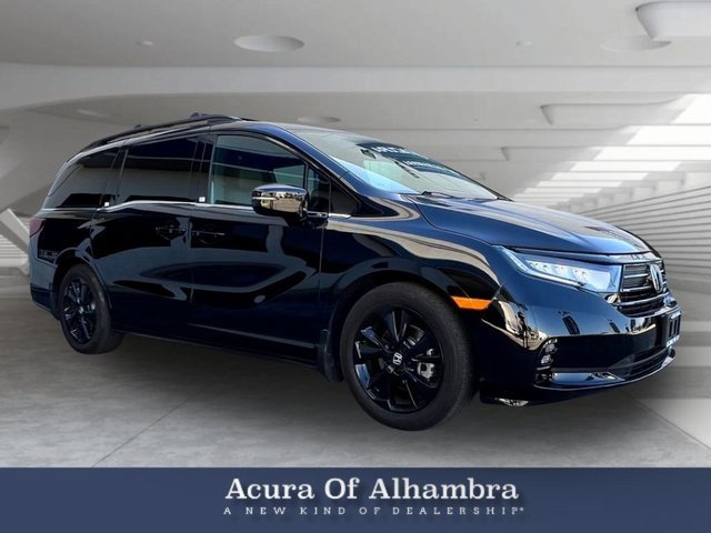 Used 2023 Honda Odyssey Sport image 1