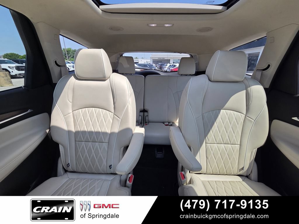 Used 2022 Buick Enclave Avenir w/ Avenir Technology Package AWD/4WD image 30