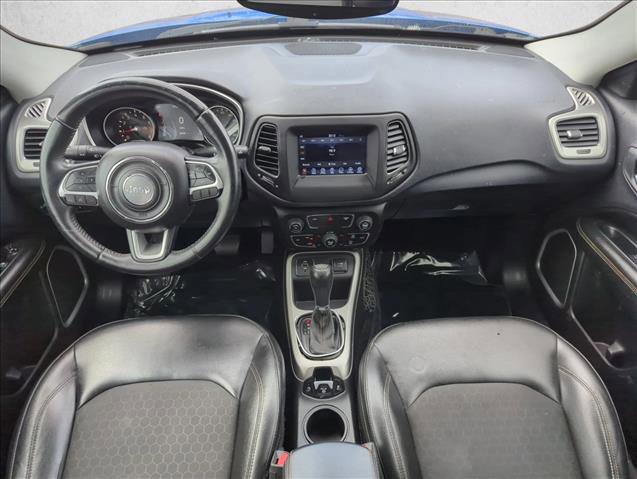 Used 2018 Jeep Compass Latitude w/ Popular Equipment Group FWD image 16