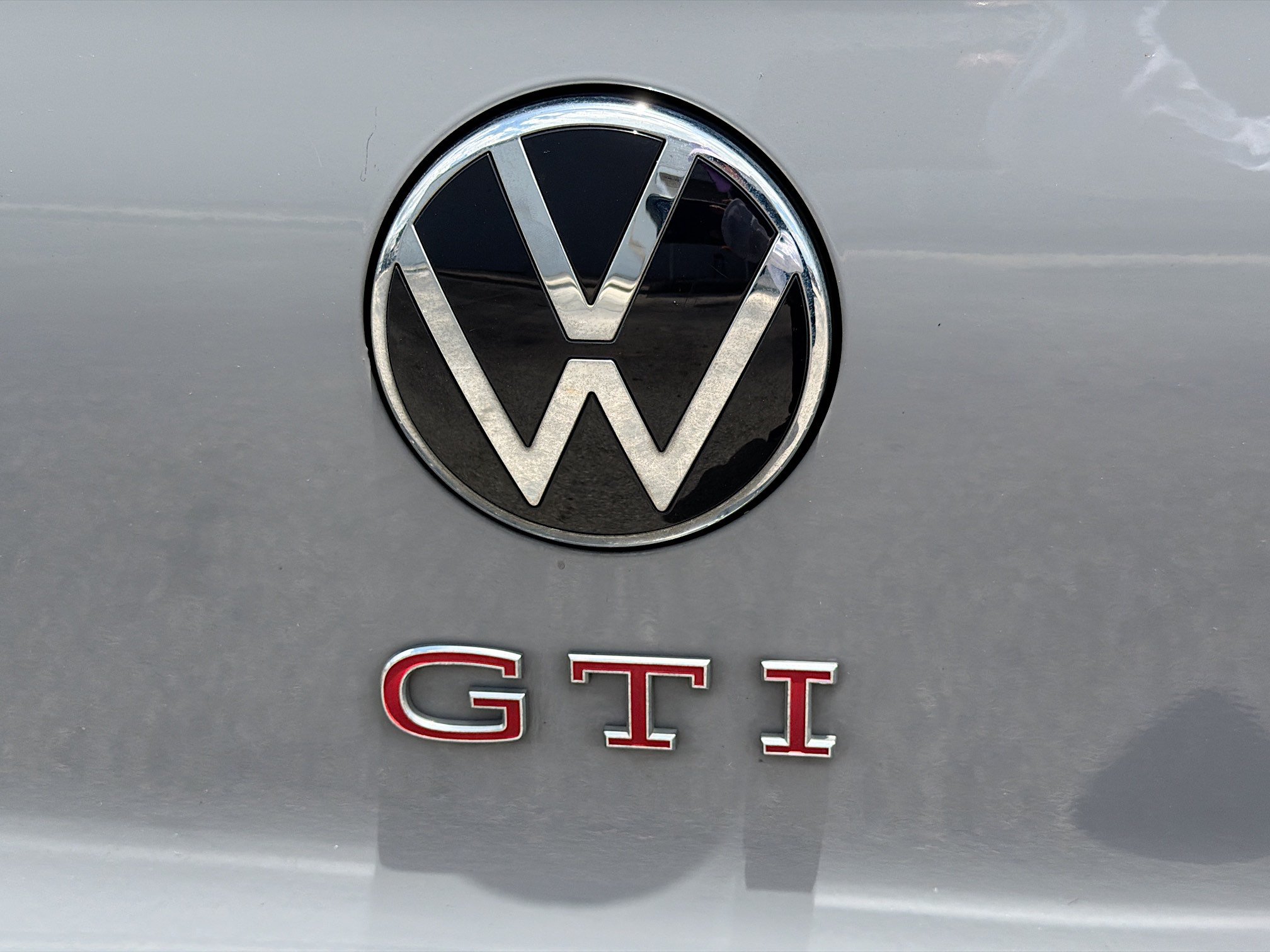 Used 2024 Volkswagen GTI SE FWD image 11