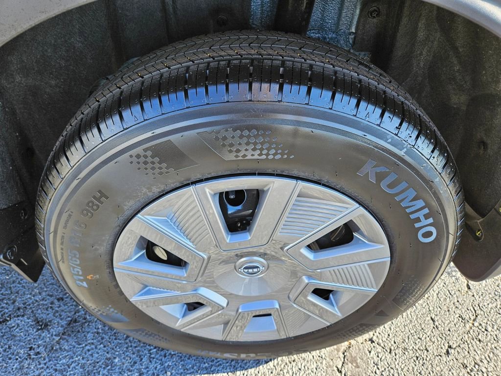 New 2026 Nissan Kicks S image 8