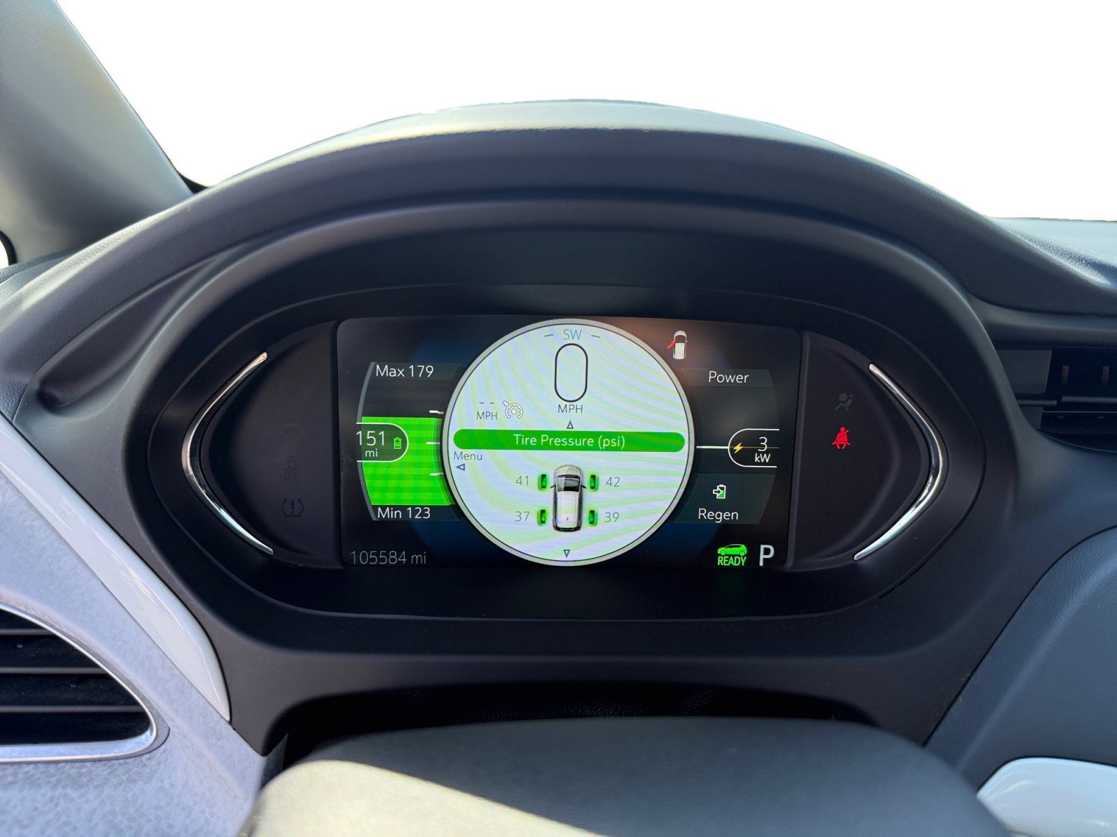 Used 2018 Chevrolet Bolt LT FWD image 11