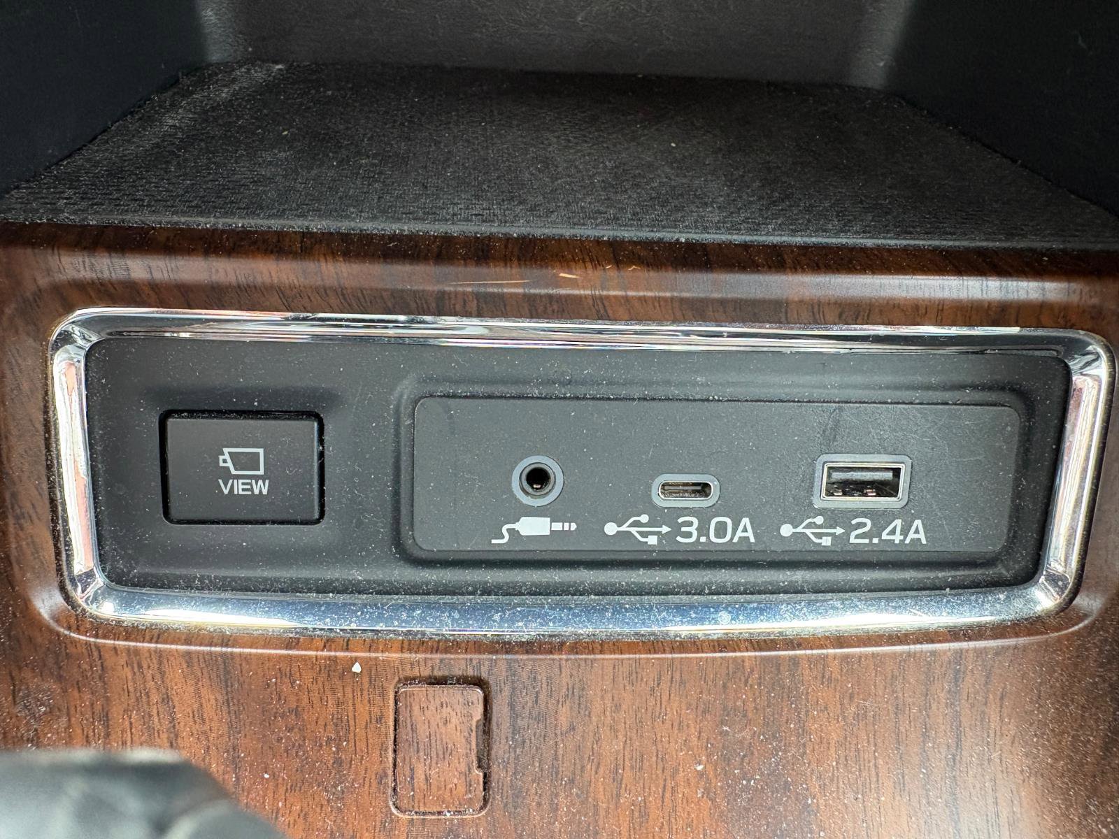 Used 2023 Subaru Ascent Touring image 29