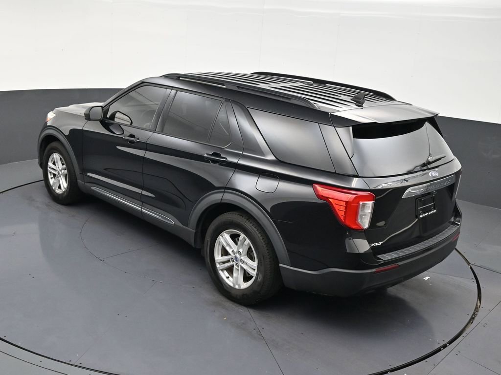 Used 2021 Ford Explorer XLT image 14