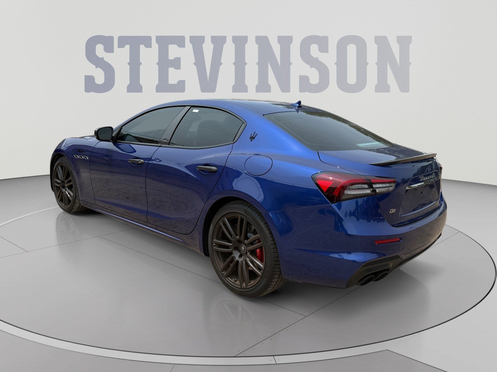 Used 2023 Maserati Ghibli Modena Q4 AWD/4WD image 3