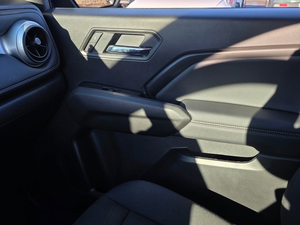 Used 2025 Chevrolet Colorado LT w/ Advanced Trailering Package image 24