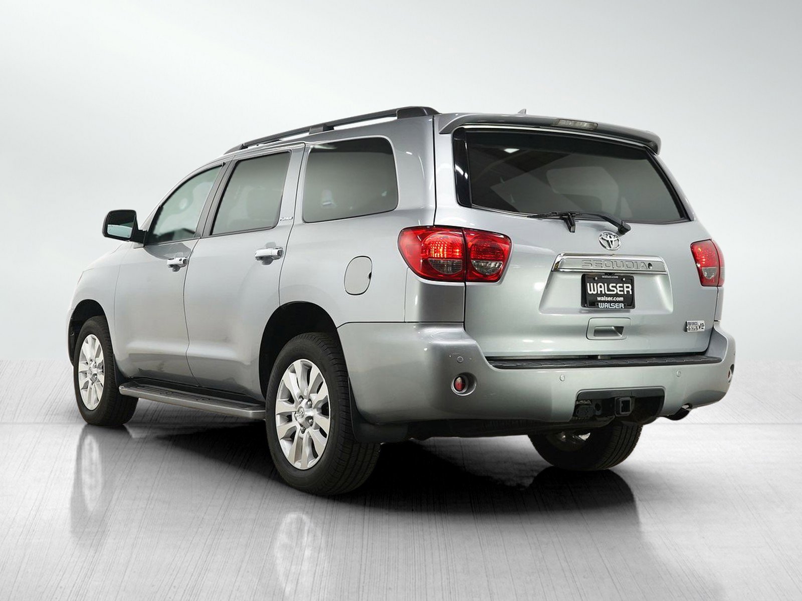 Used 2012 Toyota Sequoia Platinum AWD/4WD image 3