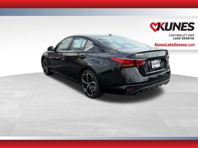 Used 2024 Nissan Altima 2.5 SR FWD image 9