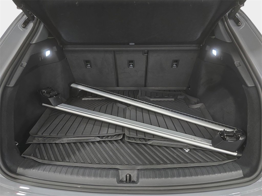 Used 2024 Audi Q4 e-tron Premium Plus image 26