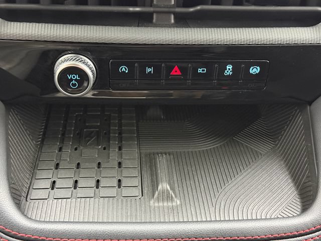 Used 2025 Ford Explorer ST RWD image 18